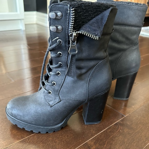 Ladies boots - Picture 2 of 6